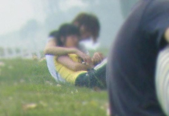 为何当今青少年偷尝禁果的年龄越来越小